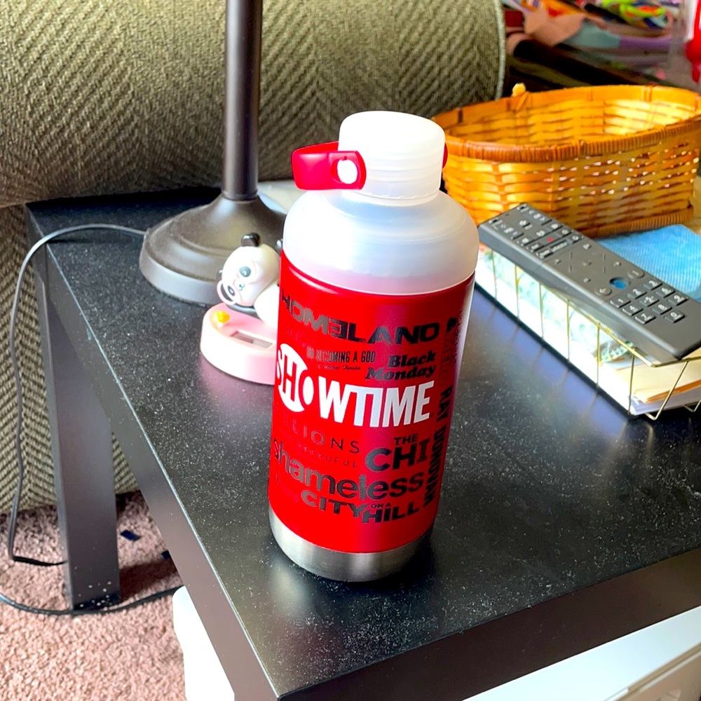 Showtime thermal water bottle